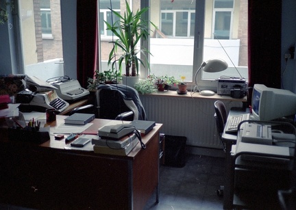 19890601-BSR Bureau-2